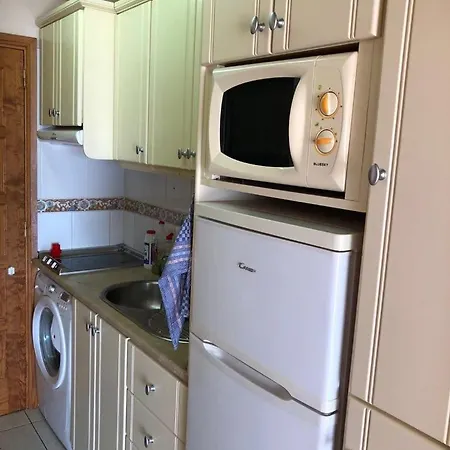 Petit Palace With Wifi Apartment